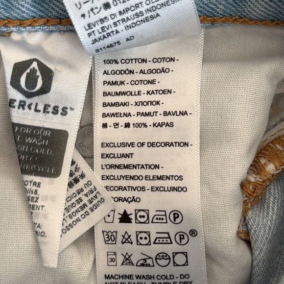 Levi’s | 501 Button Fly Light Wash Jeans - Picture 5 of 8